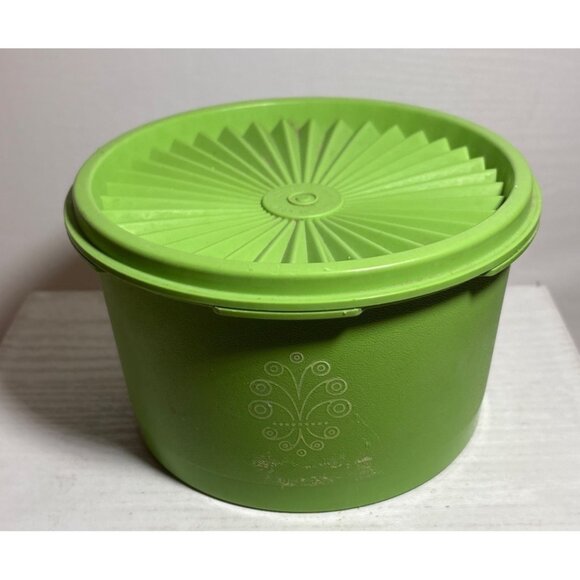 Vintage Tupperware Servalier Canister 1298 Small Avacado Green and Lid Retro MCM - Picture 1 of 12